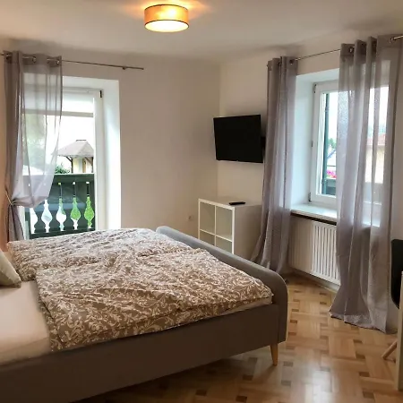 Spitzauers Homestay Anthering